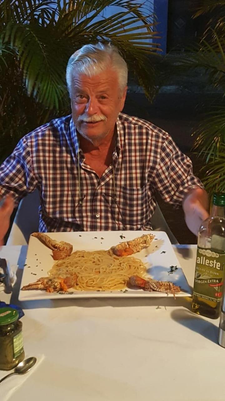 Hotel Restaurante Thomas ボカ・チカ エクステリア 写真